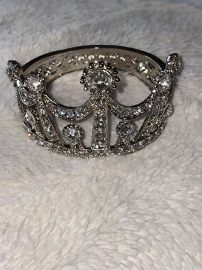 Rhinestone Crystal Crown Bracelet ~Silver NEW
